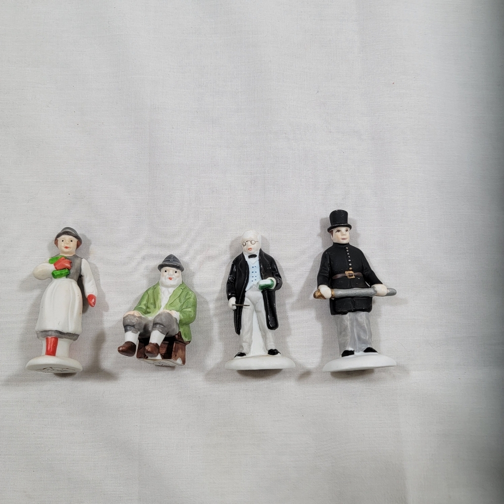 Department 56 Heritage Village Nicholas Nickelby Figurine And 3 Others #5929-3